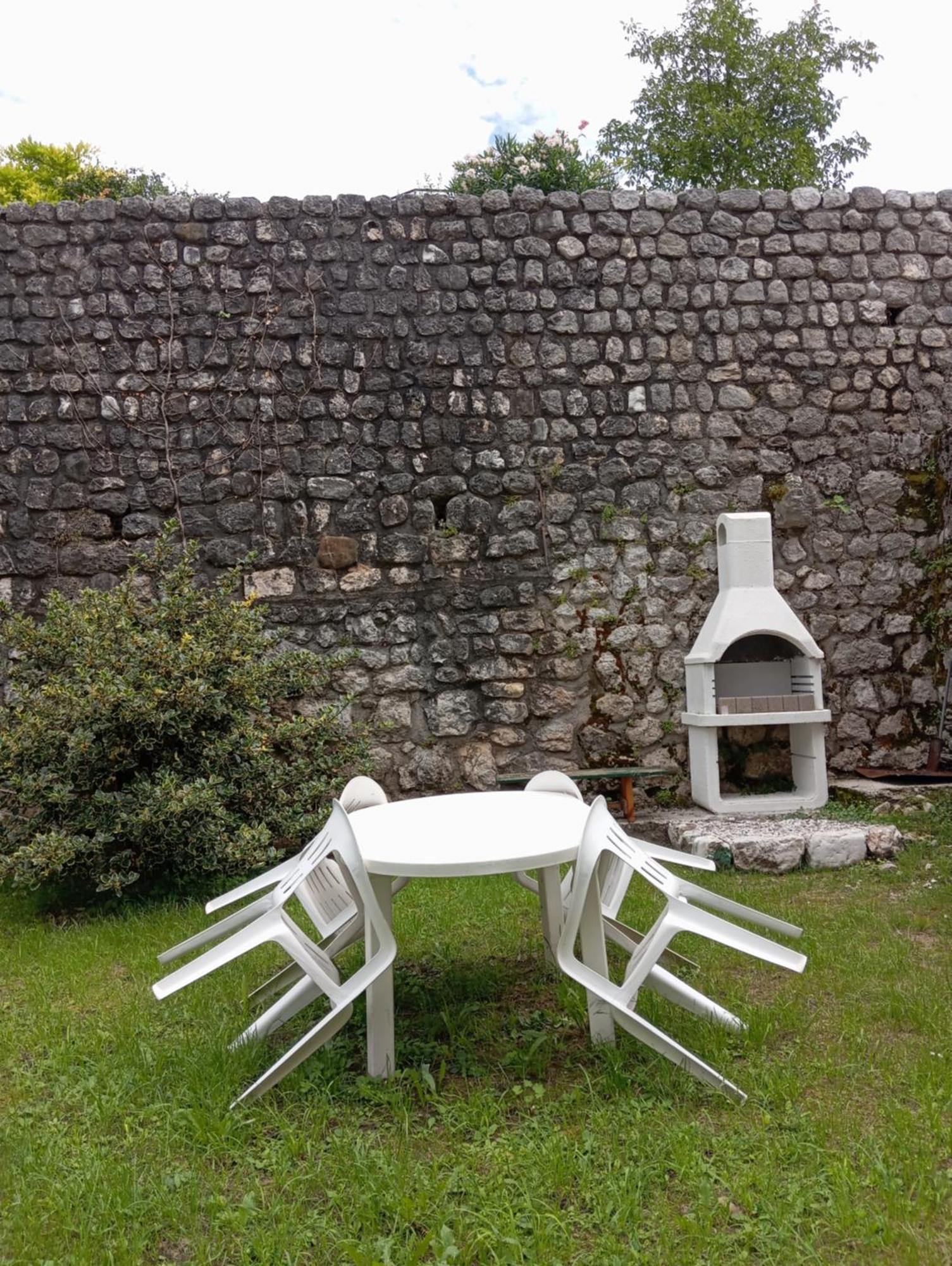 Appartamento Taverna Gattolini Venzone Exterior foto